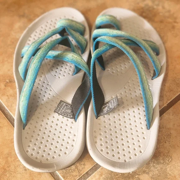 Teva Hurricane Women's Sandals - Picture 5 of 7